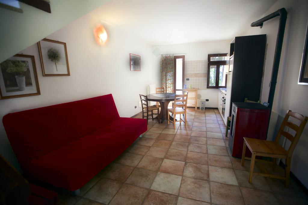 Aparthotel Ca Borgo Vecchio Brusasco Pokoj fotografie